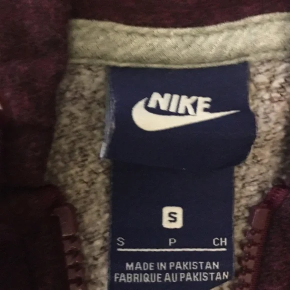 Nike sweatshirt Juniors so small/ Burgandy - Picture 2 of 3
